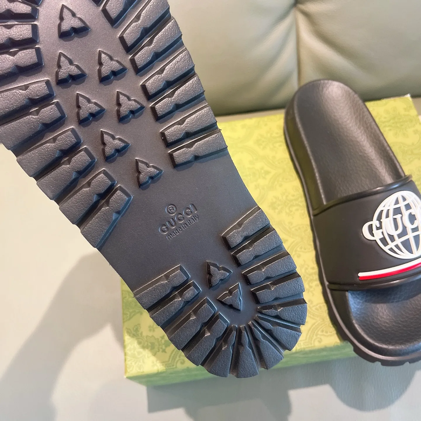 Men's Men's Shoes 130🐮🐮Gucci Gucci Slippers Gucci 2024 latest beach sandals slippers Original molding double G LOGO Original molding consistent Outsole: Men's Men's Shoes u double-layer outsole Size: 35-46